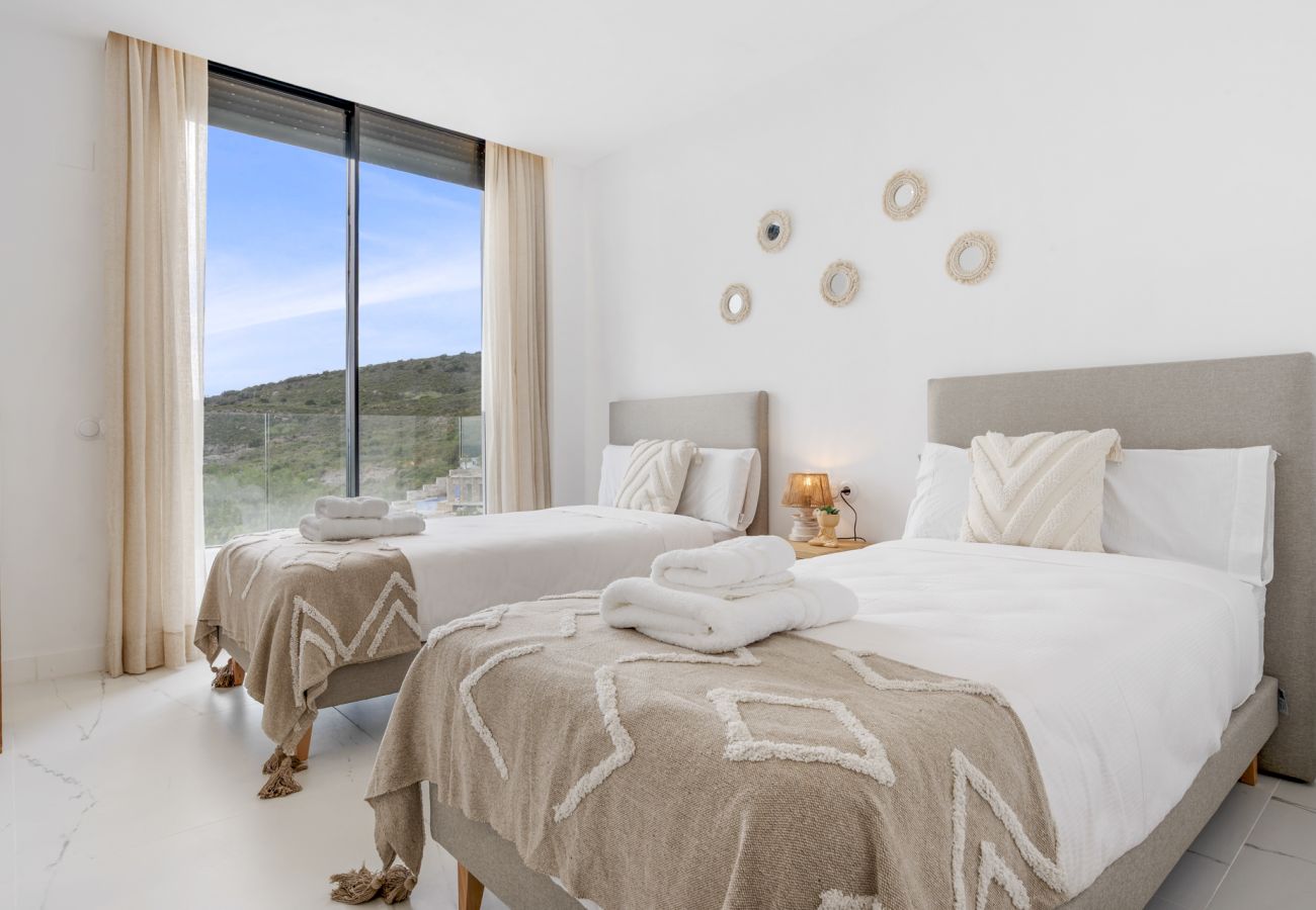 Villa en San Roque - Villa Lazo with Stunning Sea Views of Gibraltar