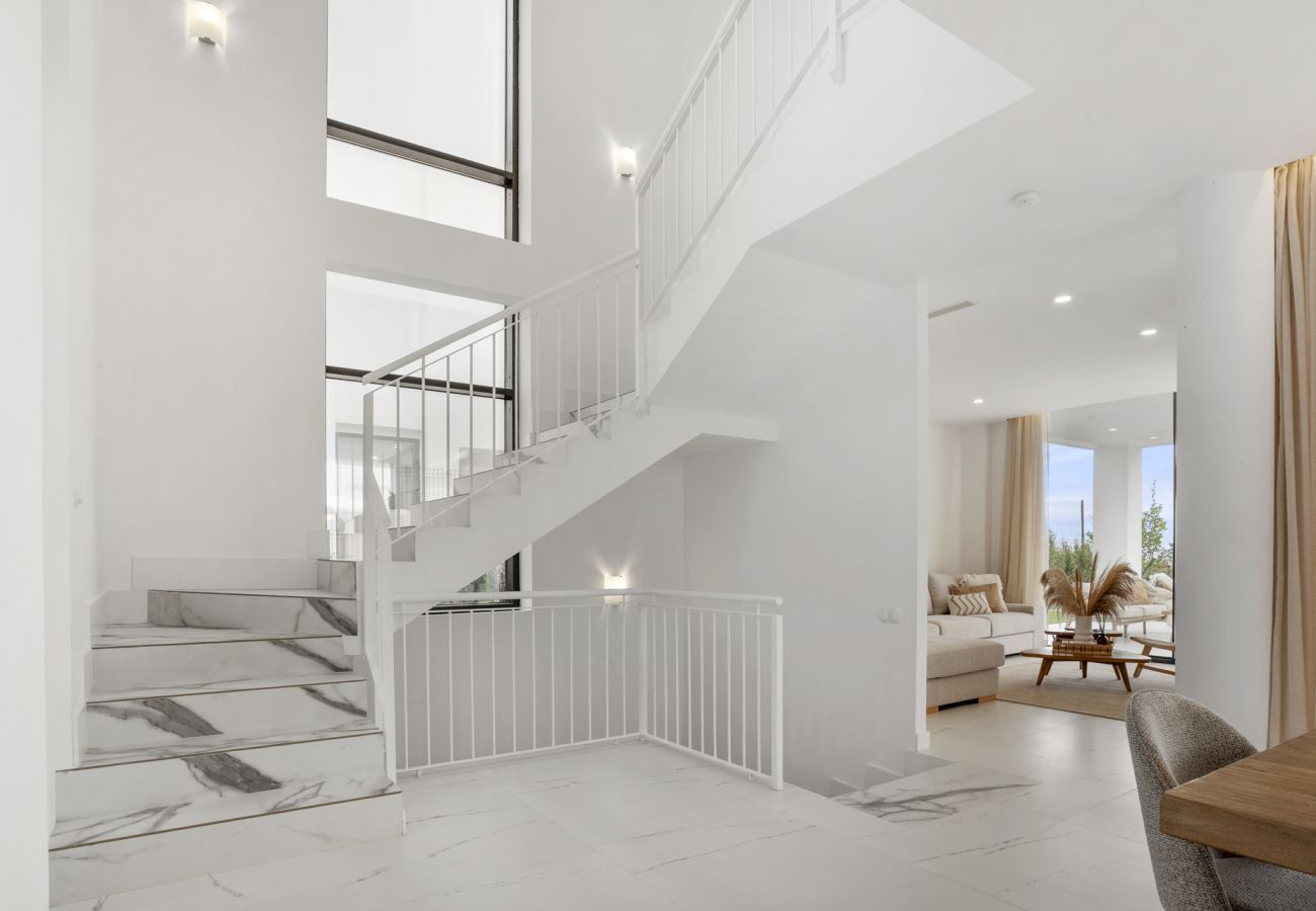 Villa en San Roque - Villa Lazo with Stunning Sea Views of Gibraltar