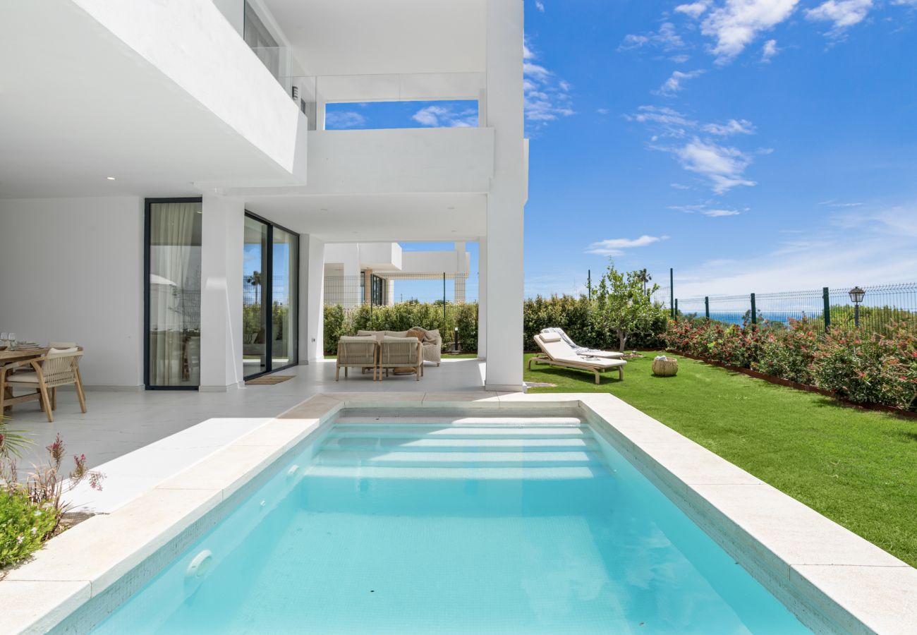 Villa en San Roque - Villa Lazo with Stunning Sea Views of Gibraltar