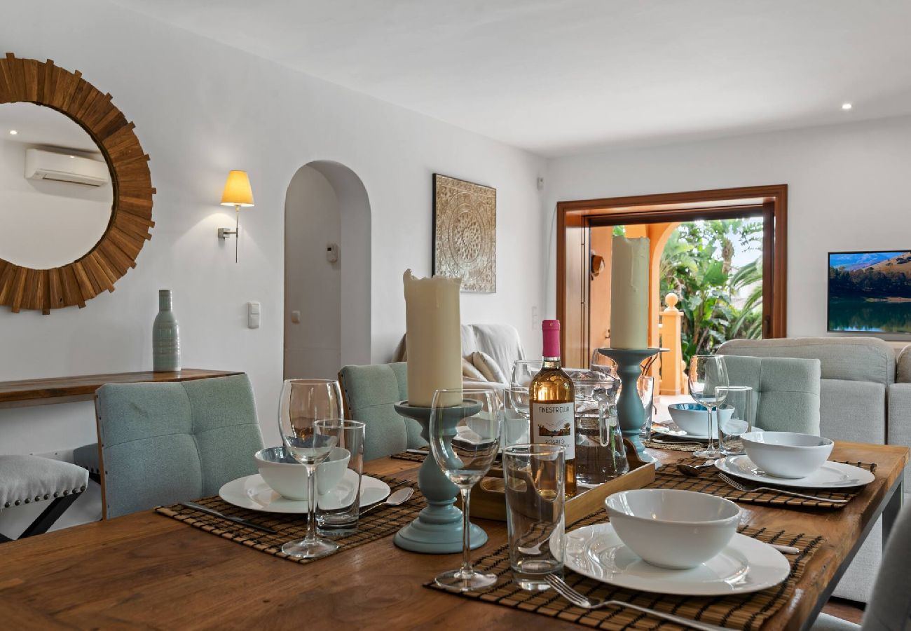 House in Marbella - Beach Villa Sea La Vie Marbesa! 
