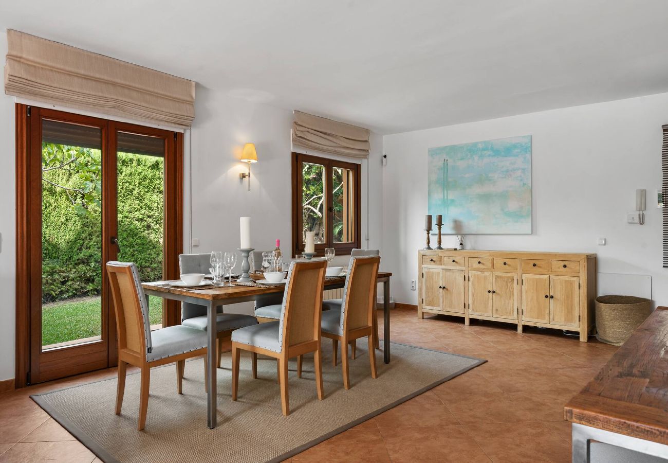 House in Marbella - Beach Villa Sea La Vie Marbesa! 
