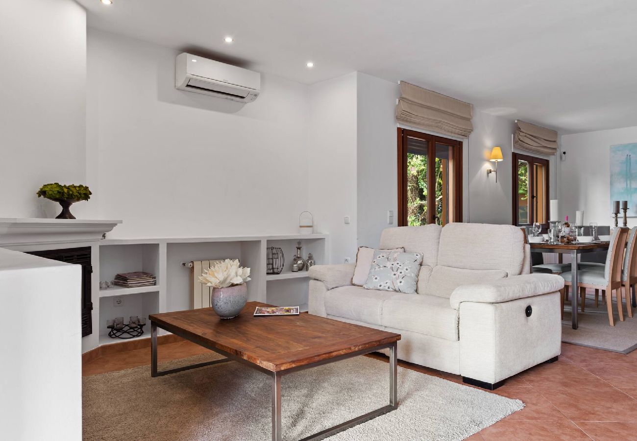 House in Marbella - Beach Villa Sea La Vie Marbesa! 
