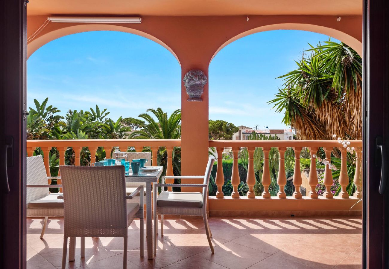 House in Marbella - Beach Villa Sea La Vie Marbesa! 