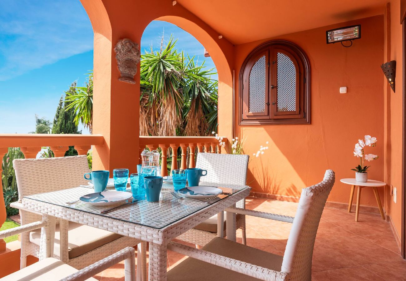 House in Marbella - Beach Villa Sea La Vie Marbesa! 
