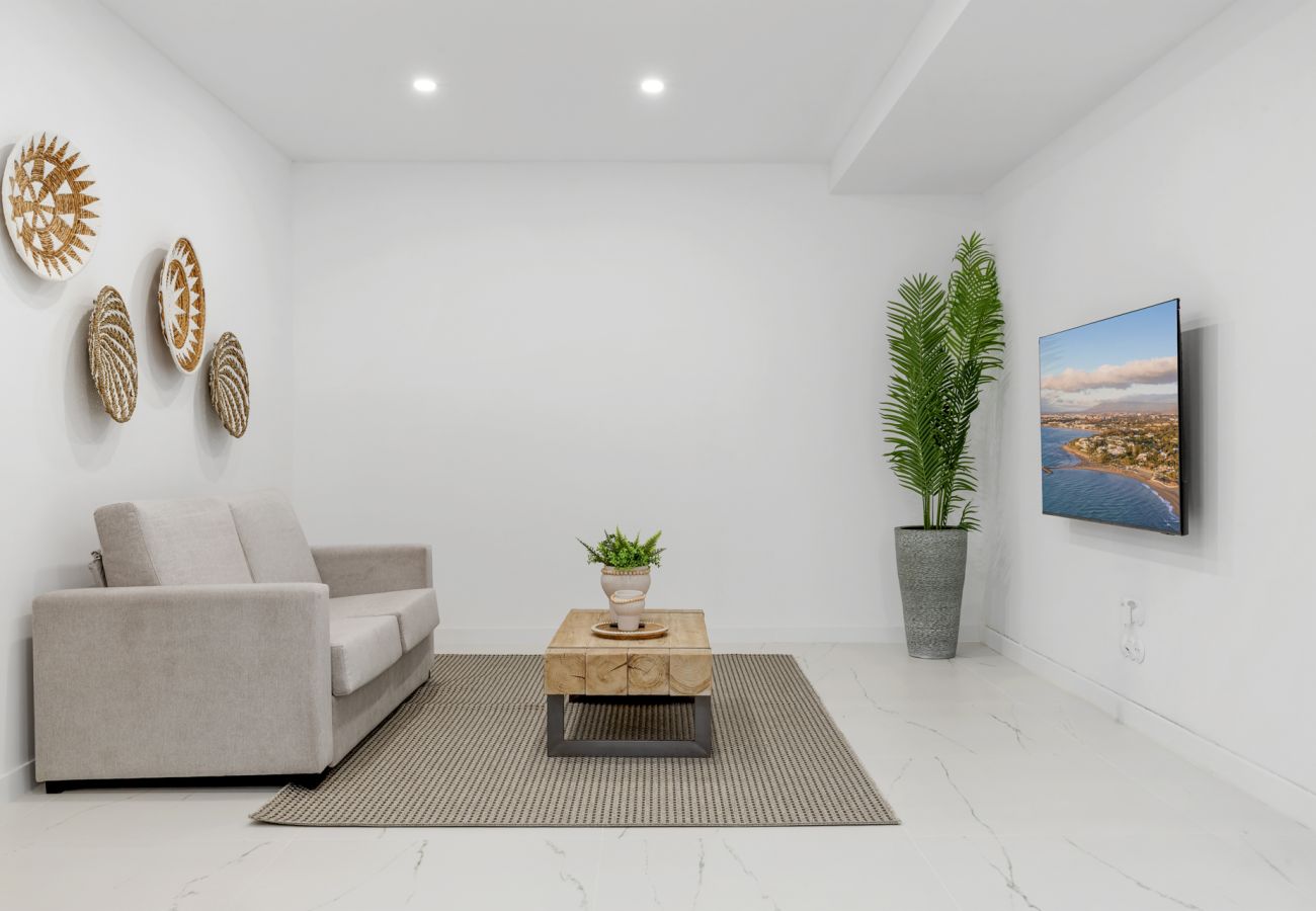 Villa in San Roque - Villa Lazo with Stunning Sea Views of Gibraltar